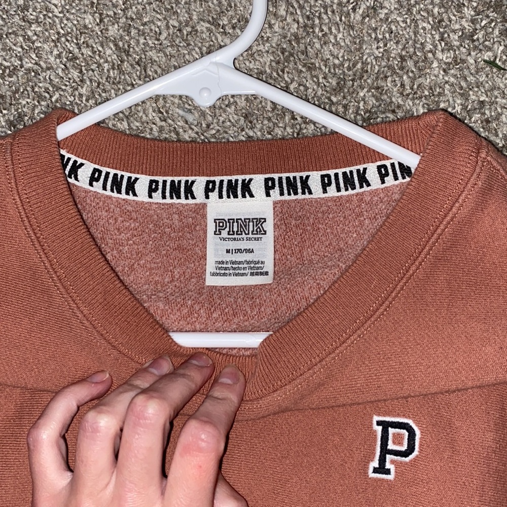 Pullover - Picture 2 of 2